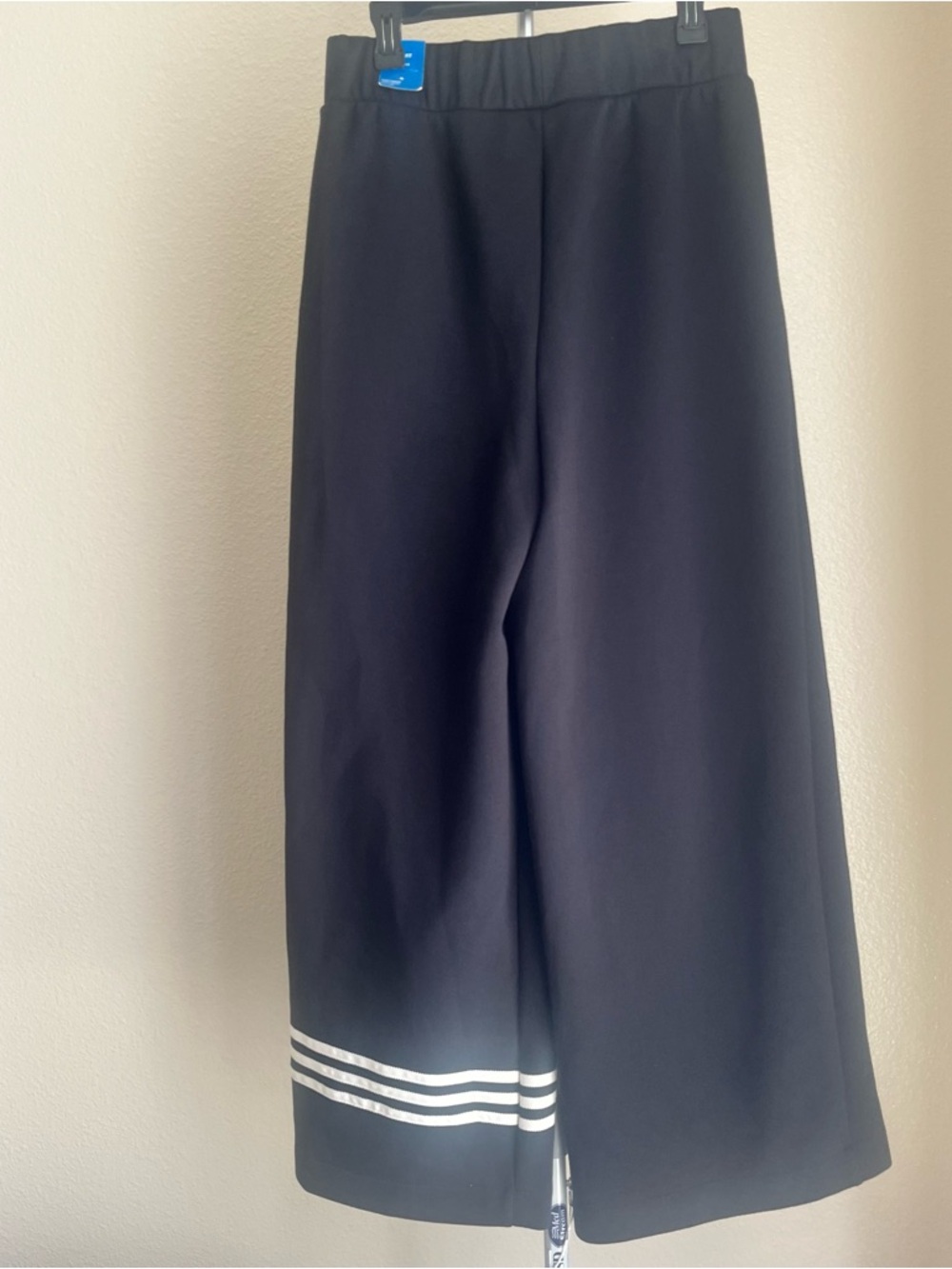 Adidas Originals Adicolor Neuclassics Track Pants HM4746 Black Size L NWT - Picture 7 of 12